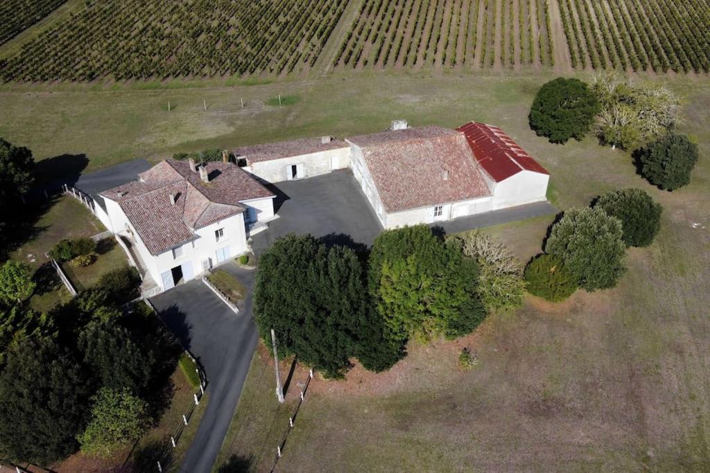 Entre Pierre Et Vigne - Charming Former Winery Farmhouse With Hot Tub & Swimming Pool Monestier  Eksteriør billede